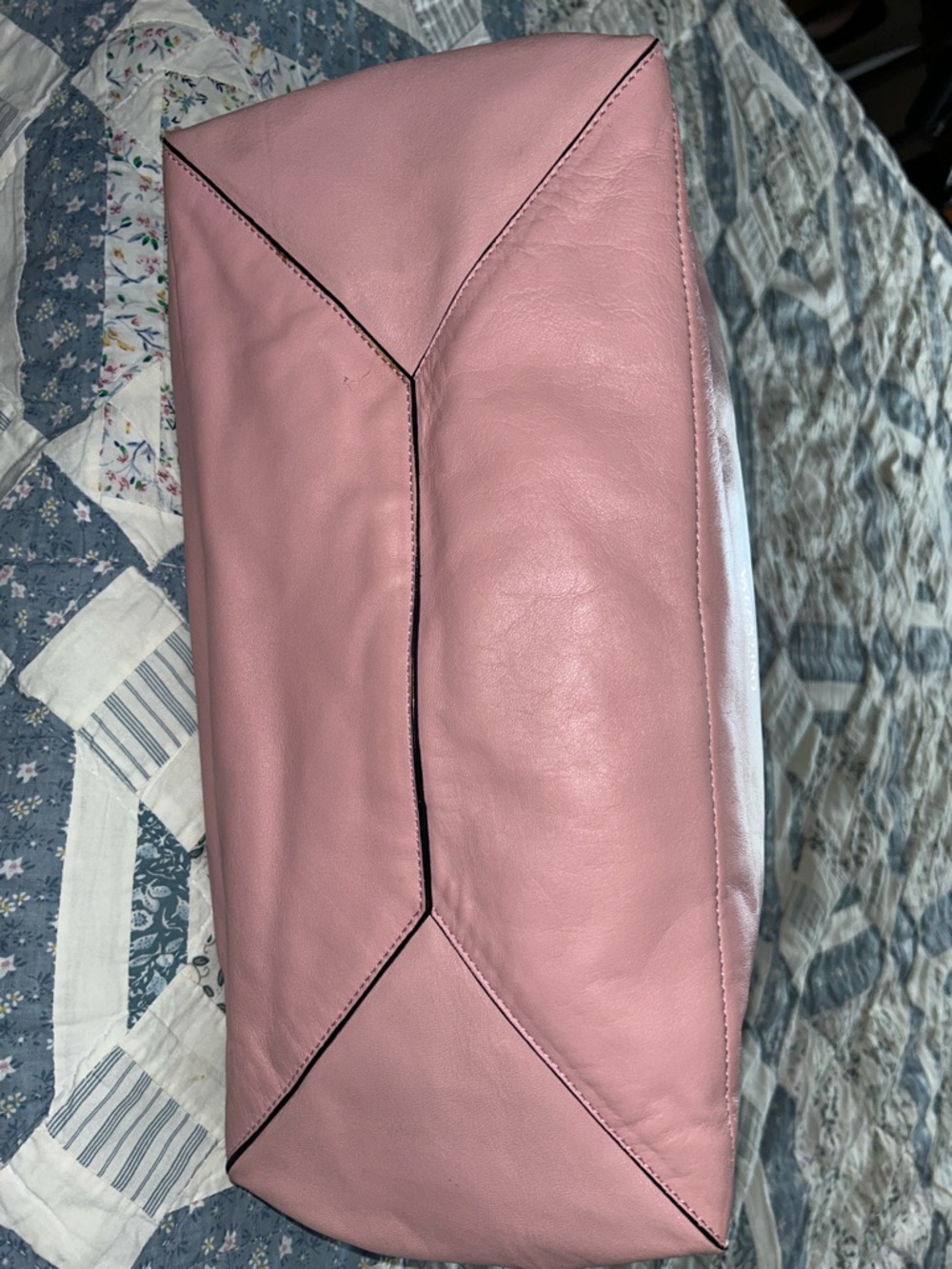 Valentino rockstud luxurious leather large tote - Picture 7 of 15
